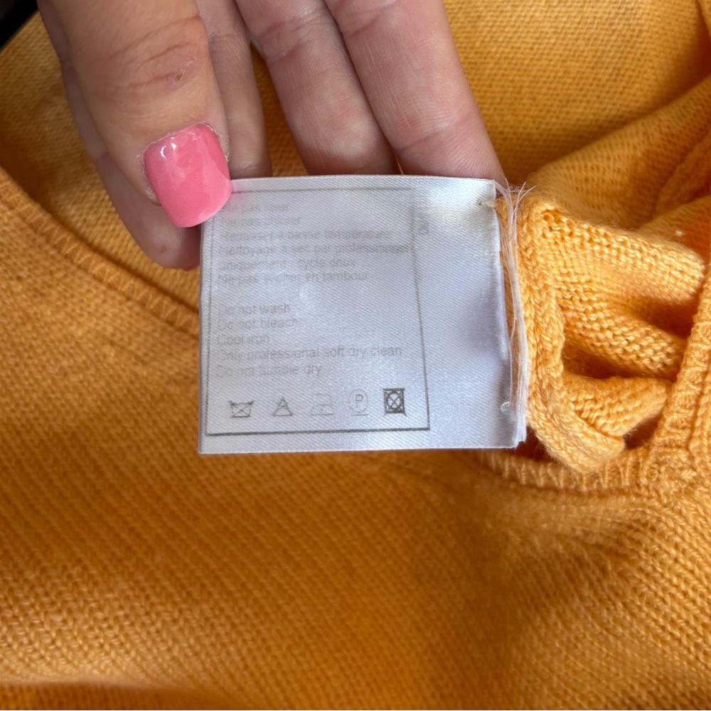 Authentic CHANEL cashmere knit 1996 yellow sweater 42 - Picture 13 of 14